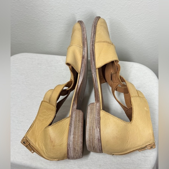 Free People Wanderlust Leather Braided Almond Toe Ankle Strap Back Zip Flats 38 - Picture 9 of 15